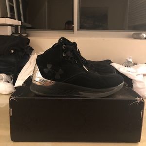 Under Armour Curry 1 'Lux Mid Suede'